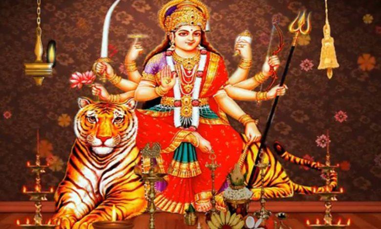दुर्गा माता की आरती - Maa Durga Aarti In Hindi
